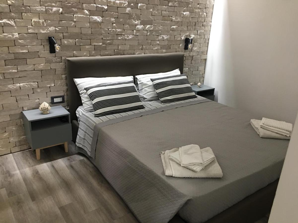 Ferienwohnung Loft27 Taranto Exterior foto